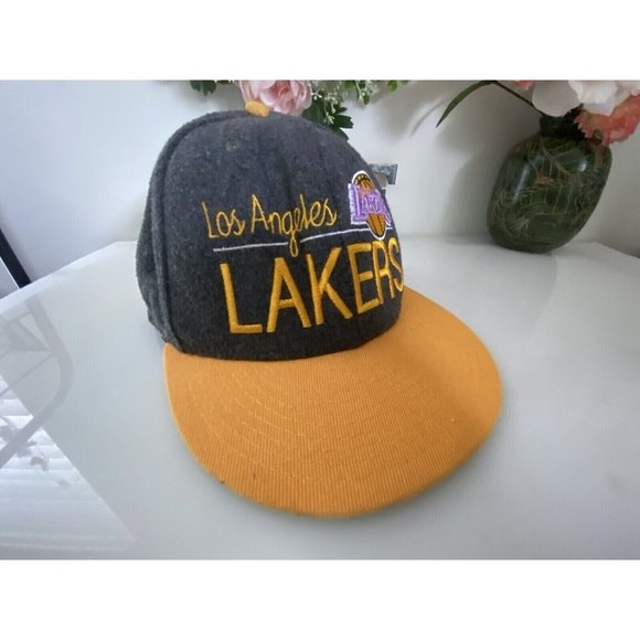 Los Angeles Lakers Hat Cap Gray and Yellow Flannel with Logo Adjustable OS EUC - Picture 14 of 16